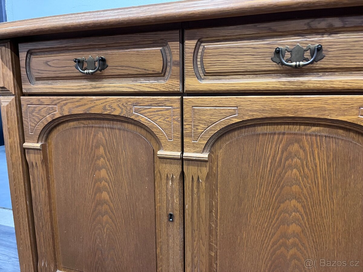 Komody (skříňky ) - 2