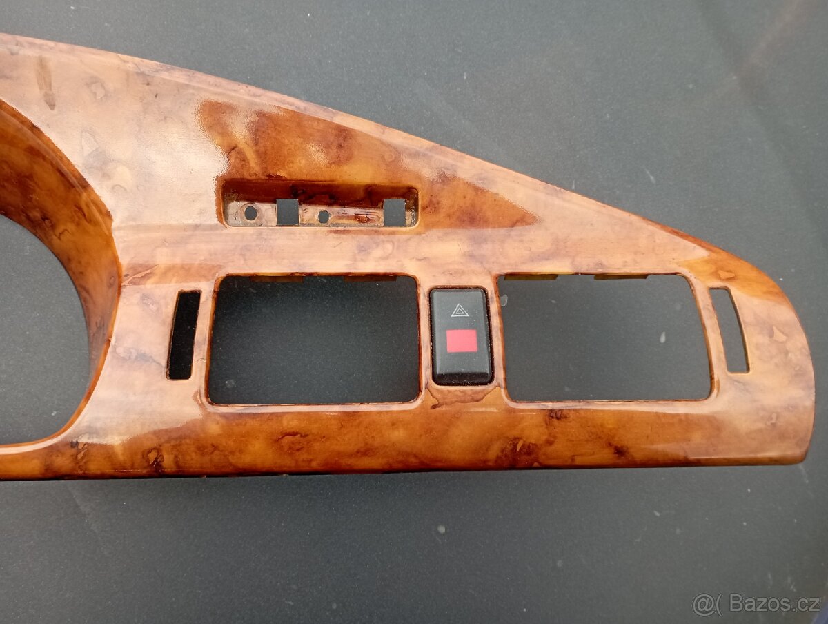 Škoda Octavia 1 kaplička přístrojové desky - 2