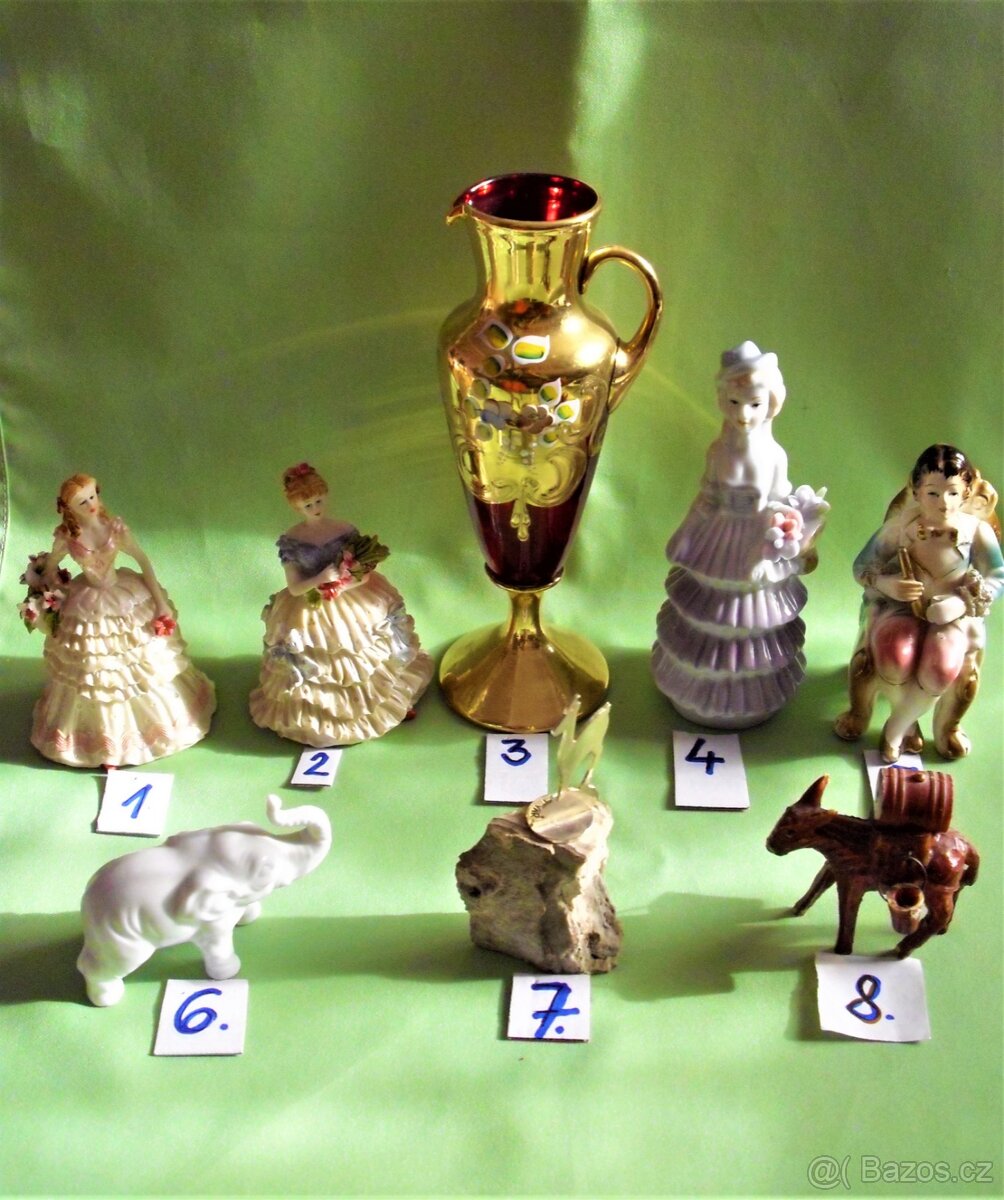 Karafa z Benátek a sošky. - 2