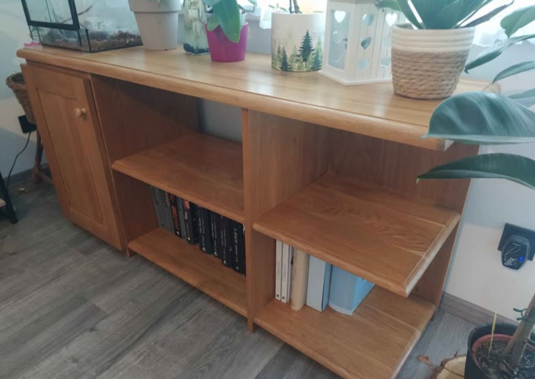 Nábytek masiv dub - 2