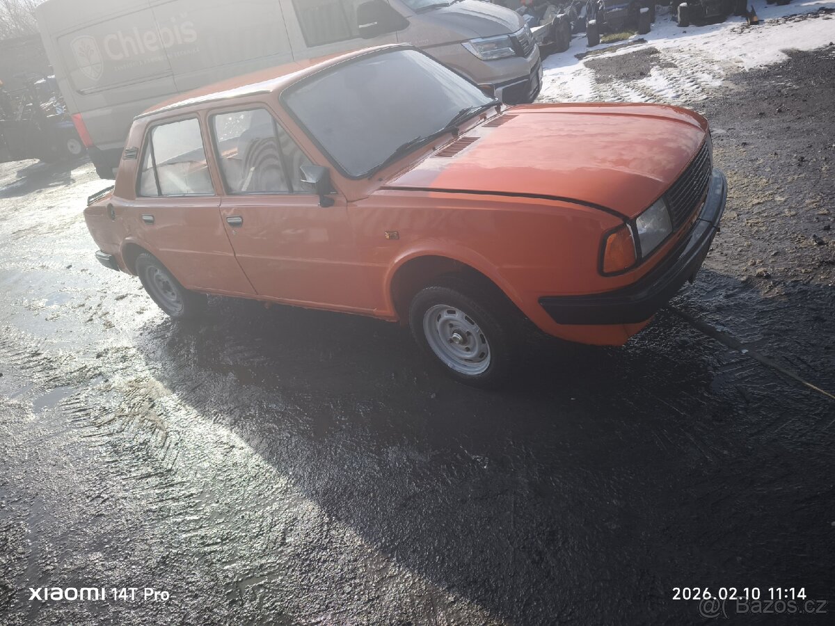 Škoda 120L - na díly - 2