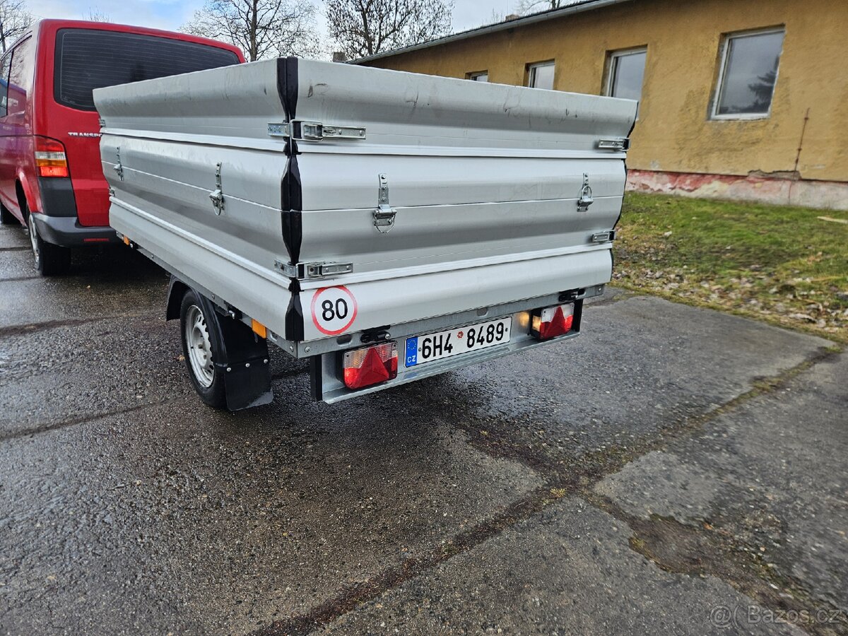 Vlek hliníkové bočnice - 2