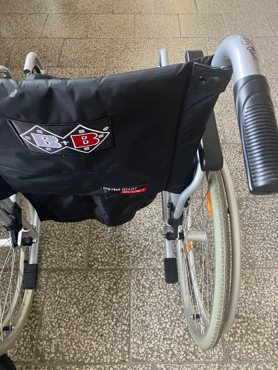 Invalidní vozík - 2