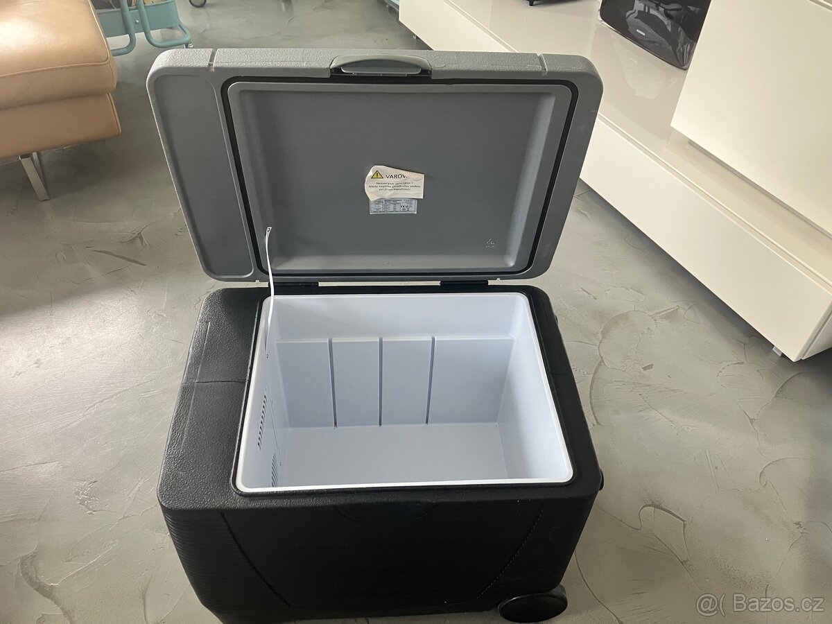 Multifunkční termoelektrická lednička Avenberg - 2