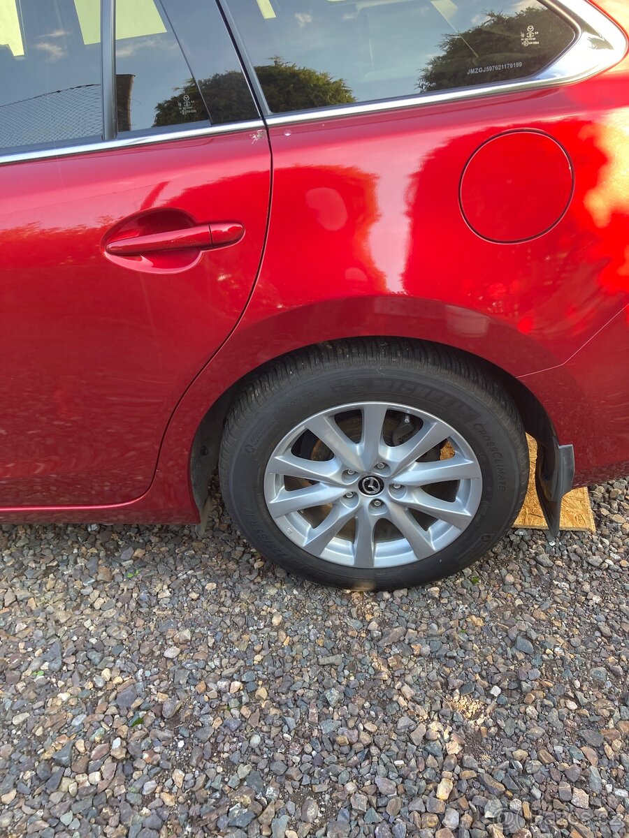 Prodám originál R17 Mazda - 2