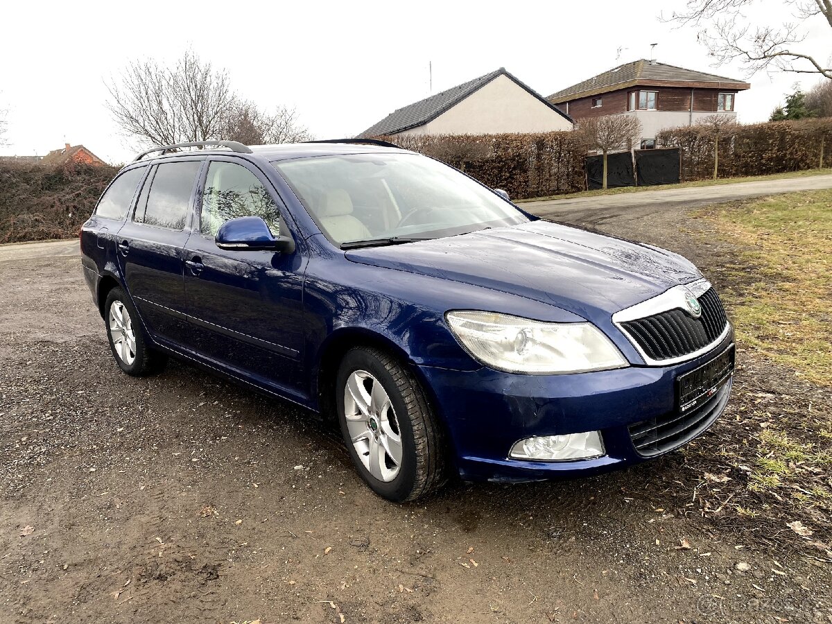 Škoda Octavia II 2.0 TDI DSG - 2