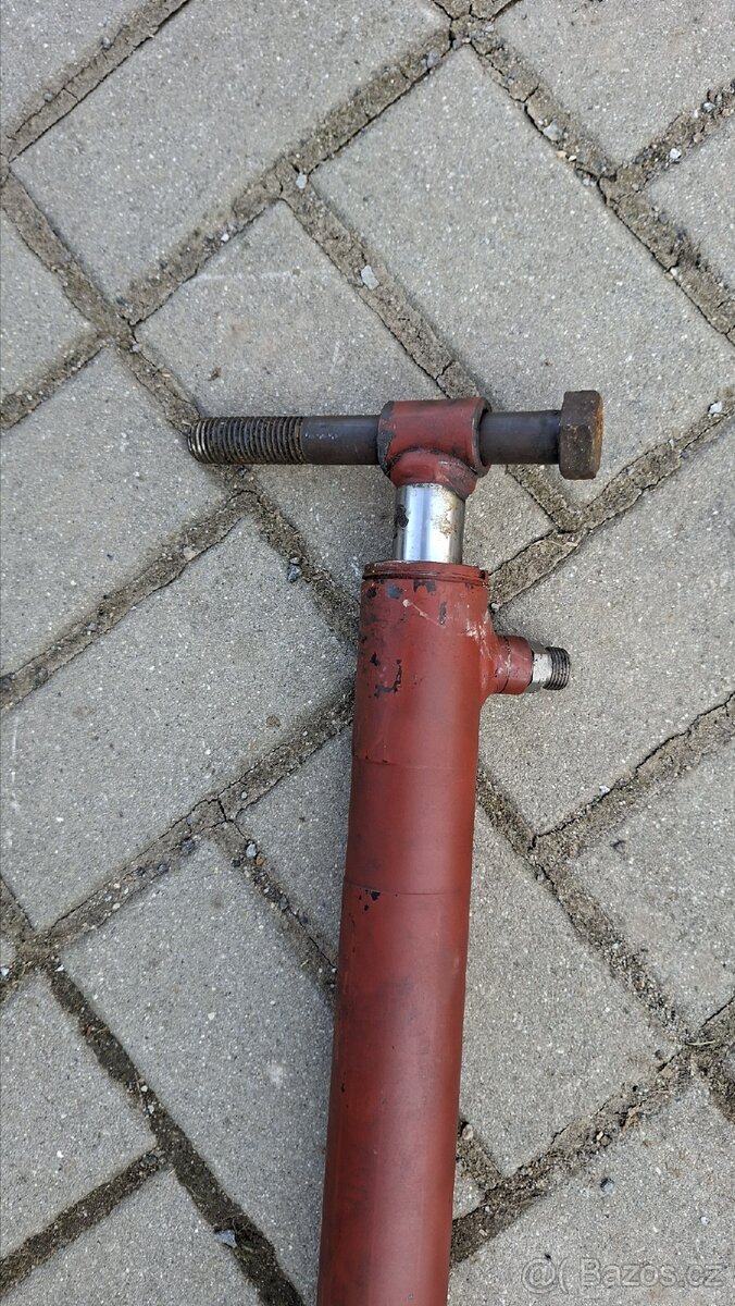 Prodam hydraulickou pístnici - 2