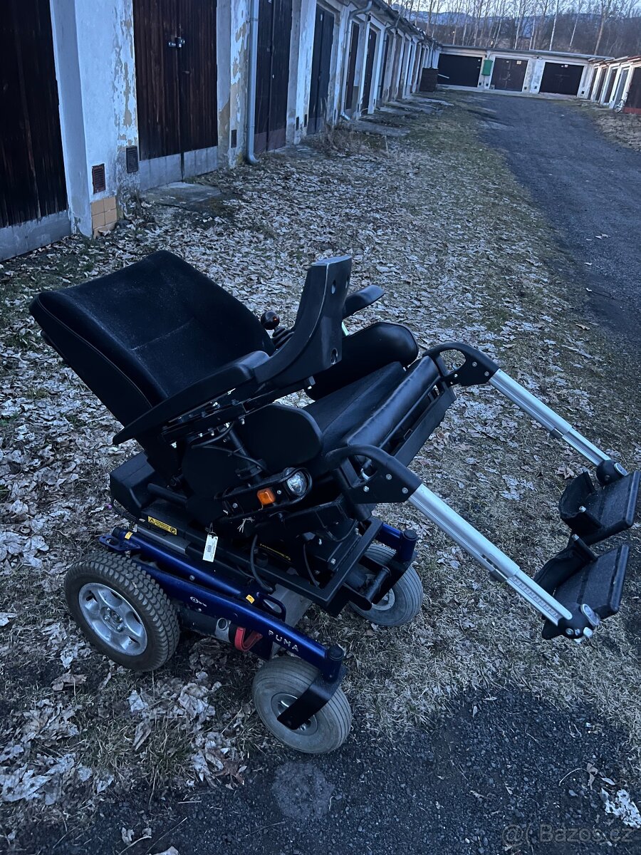 Elektrický invalidní vozík - 2