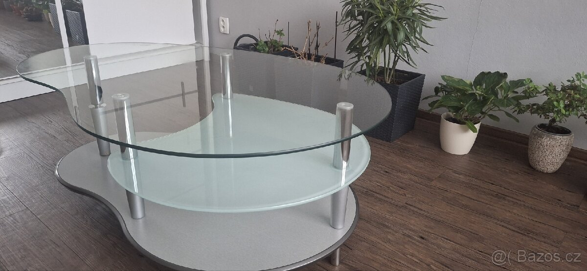 Konferenční stolek - 2