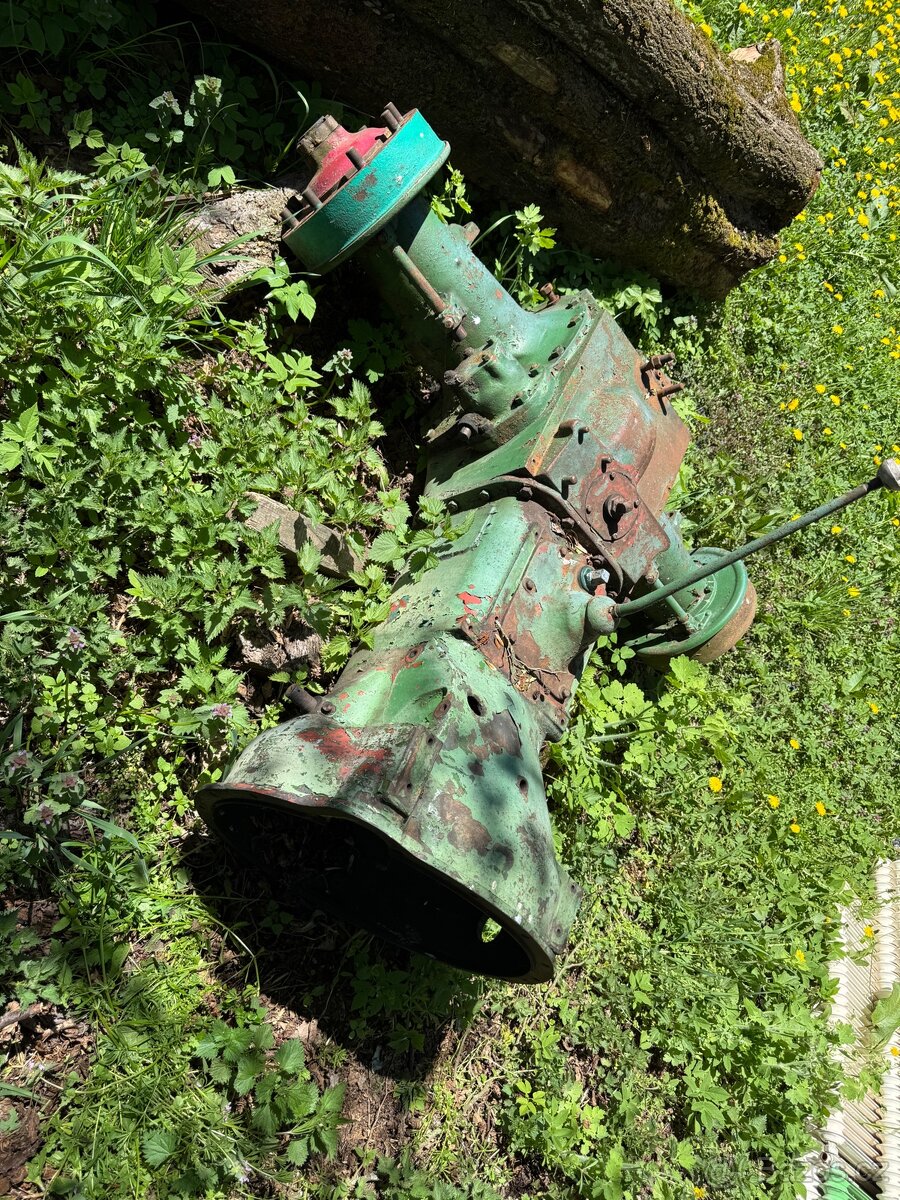 Škoda 30 převodovka - 2