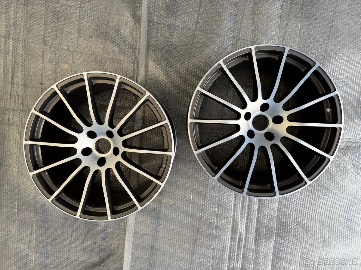 Maserati Quattroporte - 2