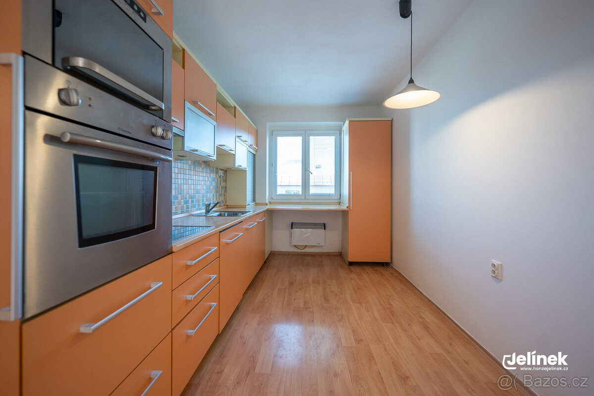 Mezonet o dispozici 4+1, Polička – ulice 1. máje 607 - 2