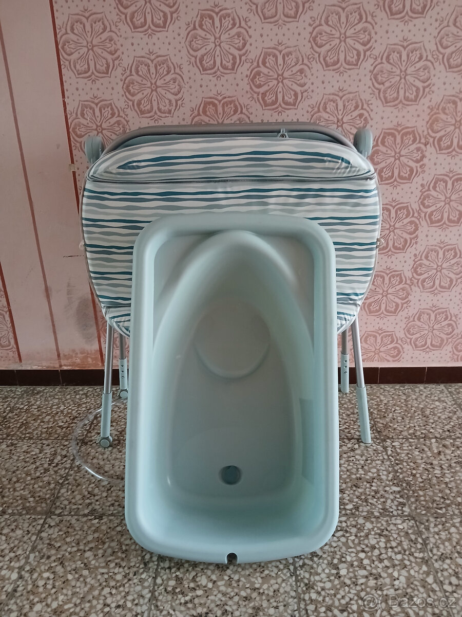 Přebalovací pult s vaničkou - 2