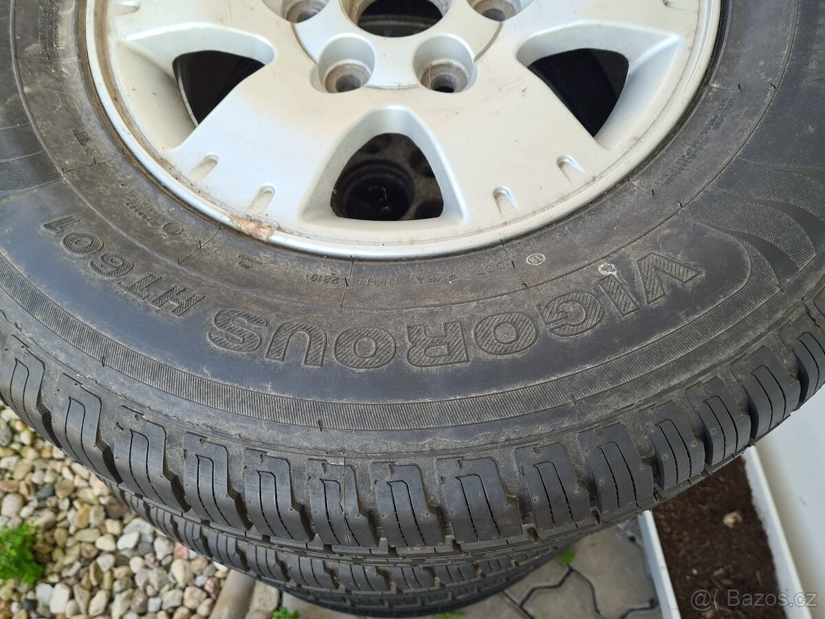 Mitsubishi Pajero ALU kola-orig. Pneu 95% - 2