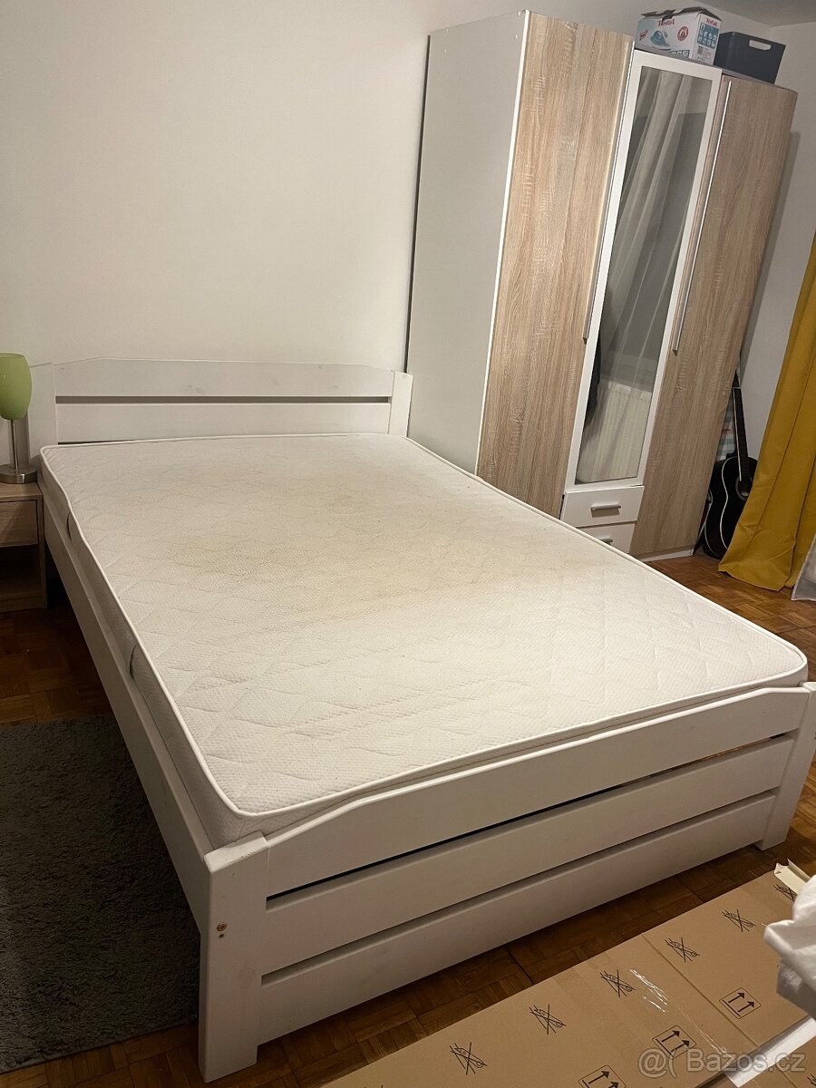 Prodám postel včetně roštu a matrace - 2