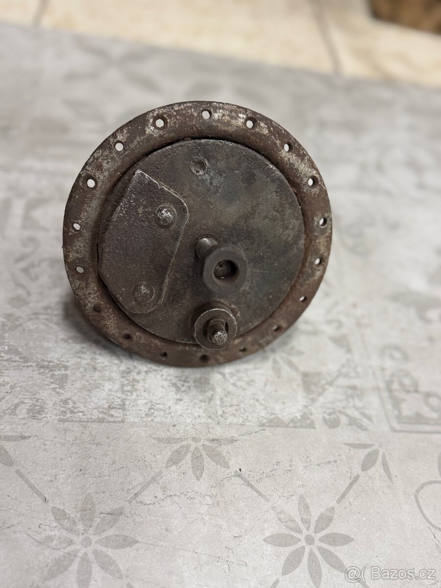 Čz předválečná - střed kola - 2
