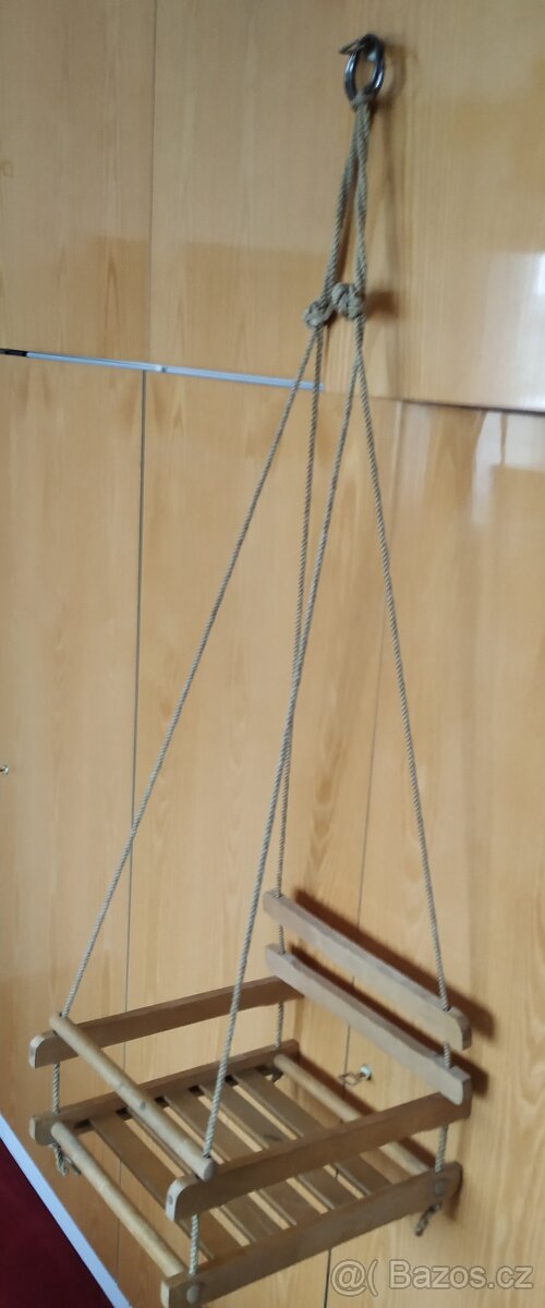 Houpačka dřevěná - 2