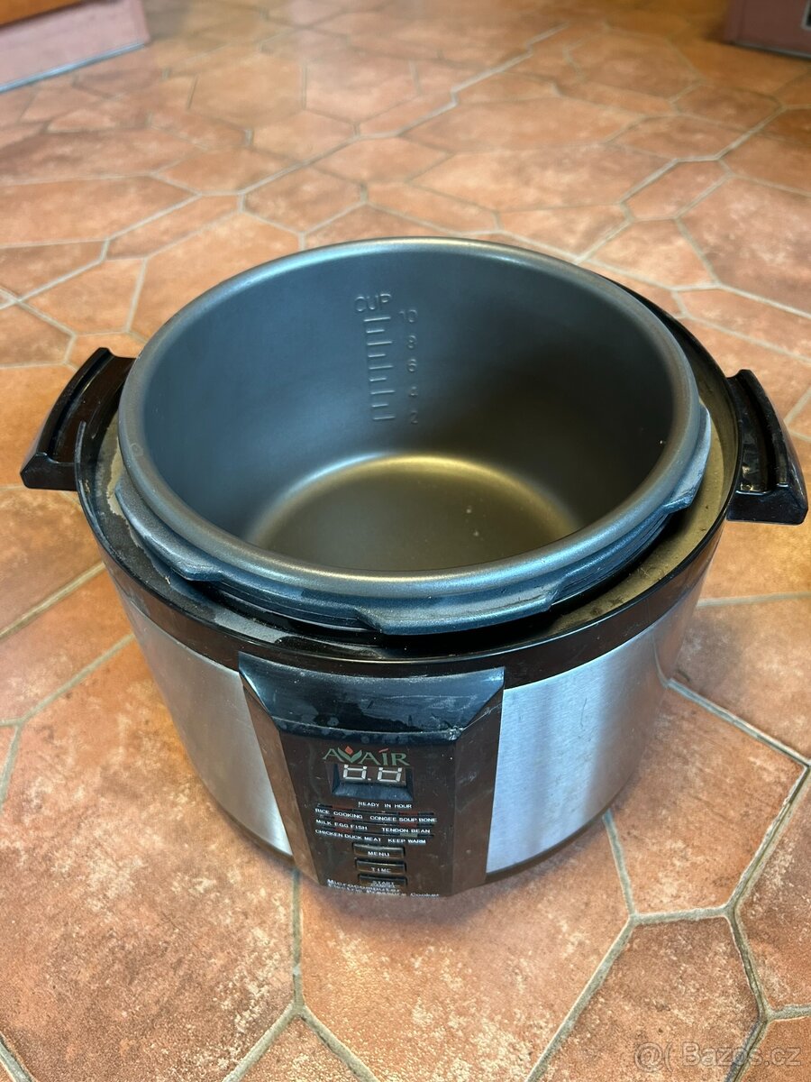 Hrnec tlakový elektrický AVAIR - 2