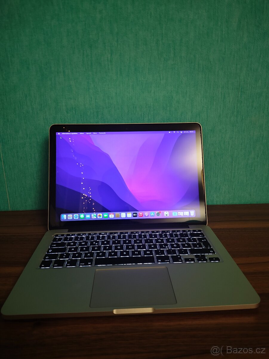 MacBook Pro 2015 | i5 • 8GB • 256GB SSD - 2