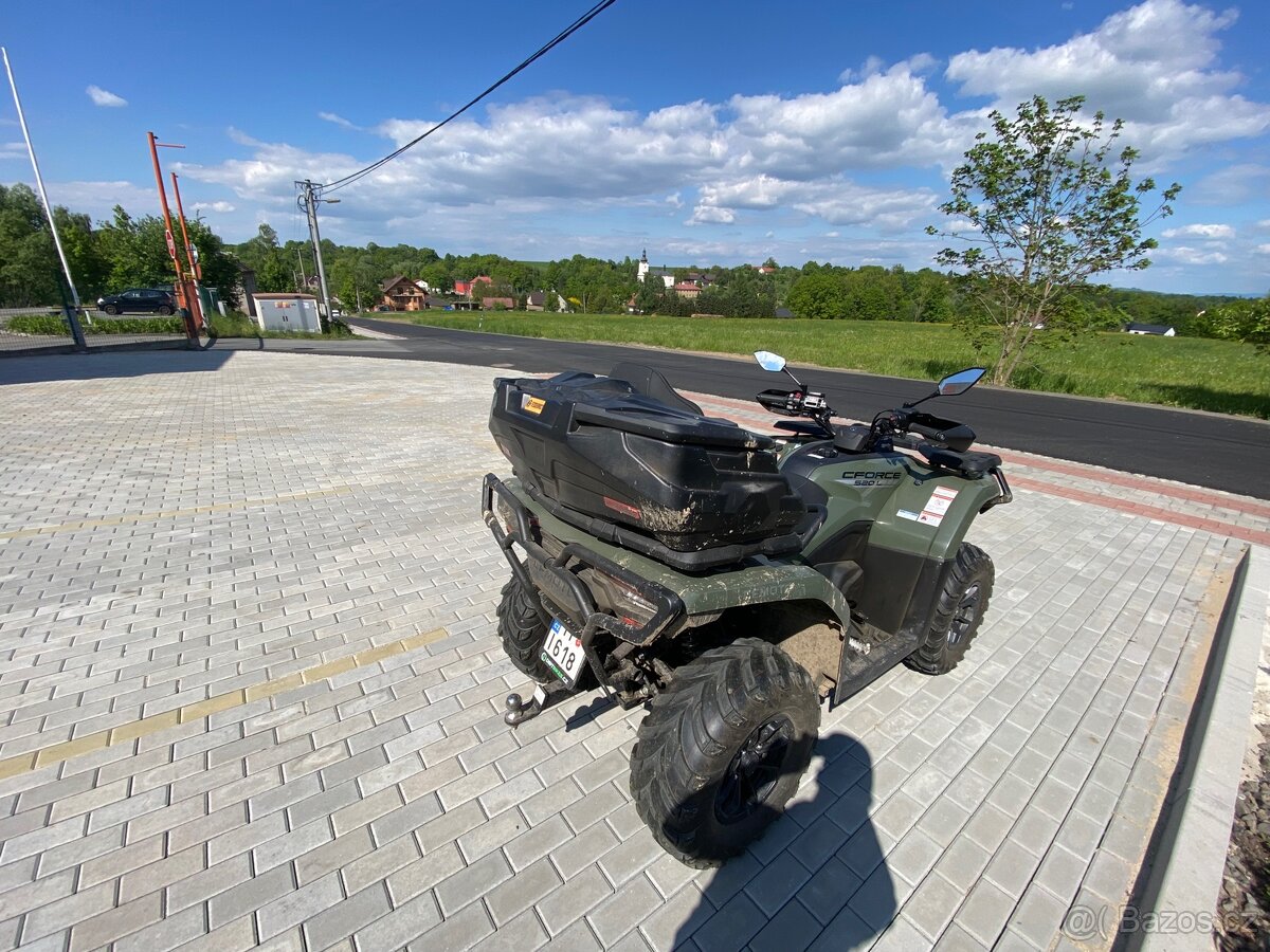Zadní kufr na čtyřkolku Tesseract