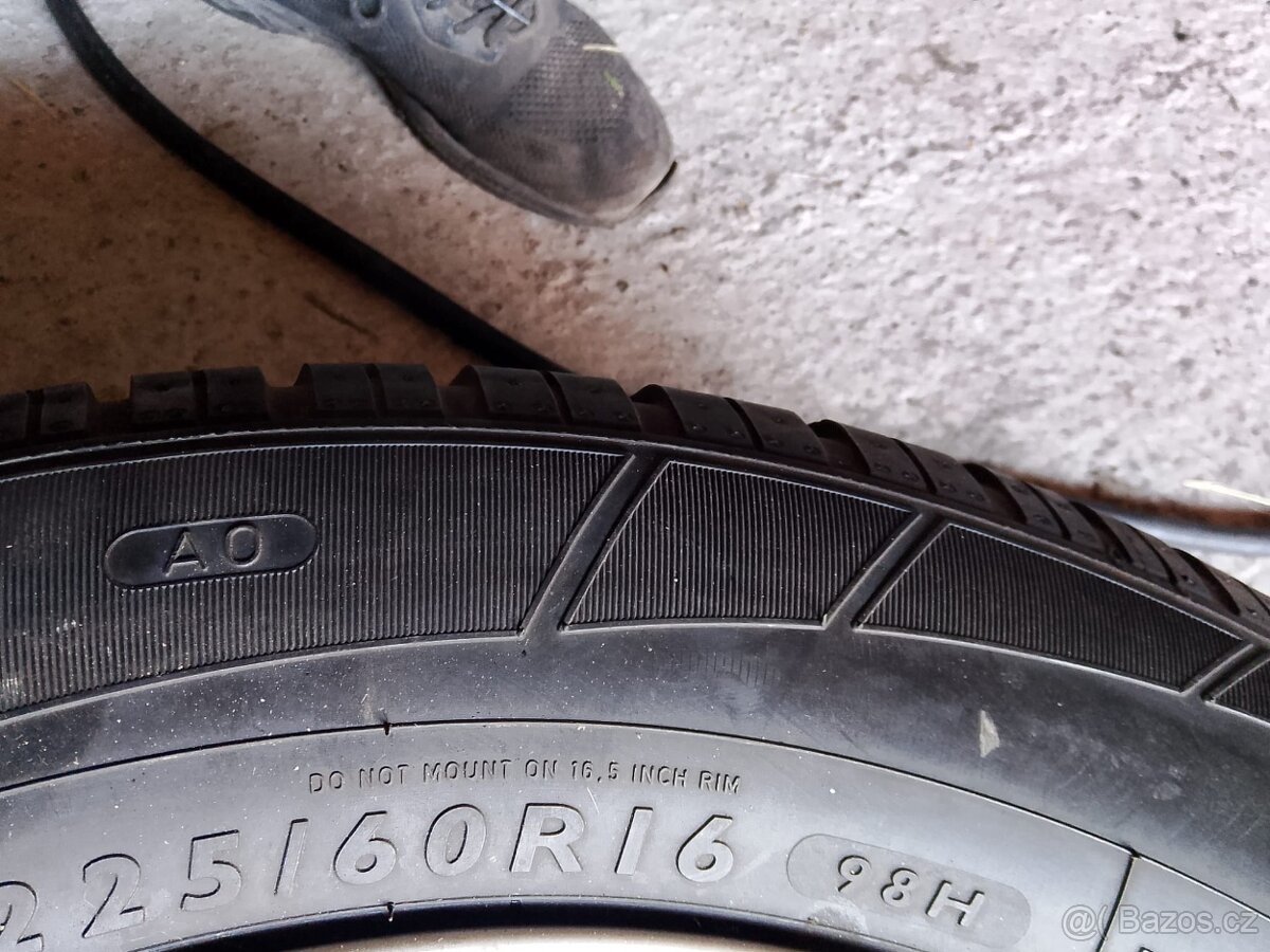 225/60/16 98h Dunlop - zimní pneu 2ks - 2