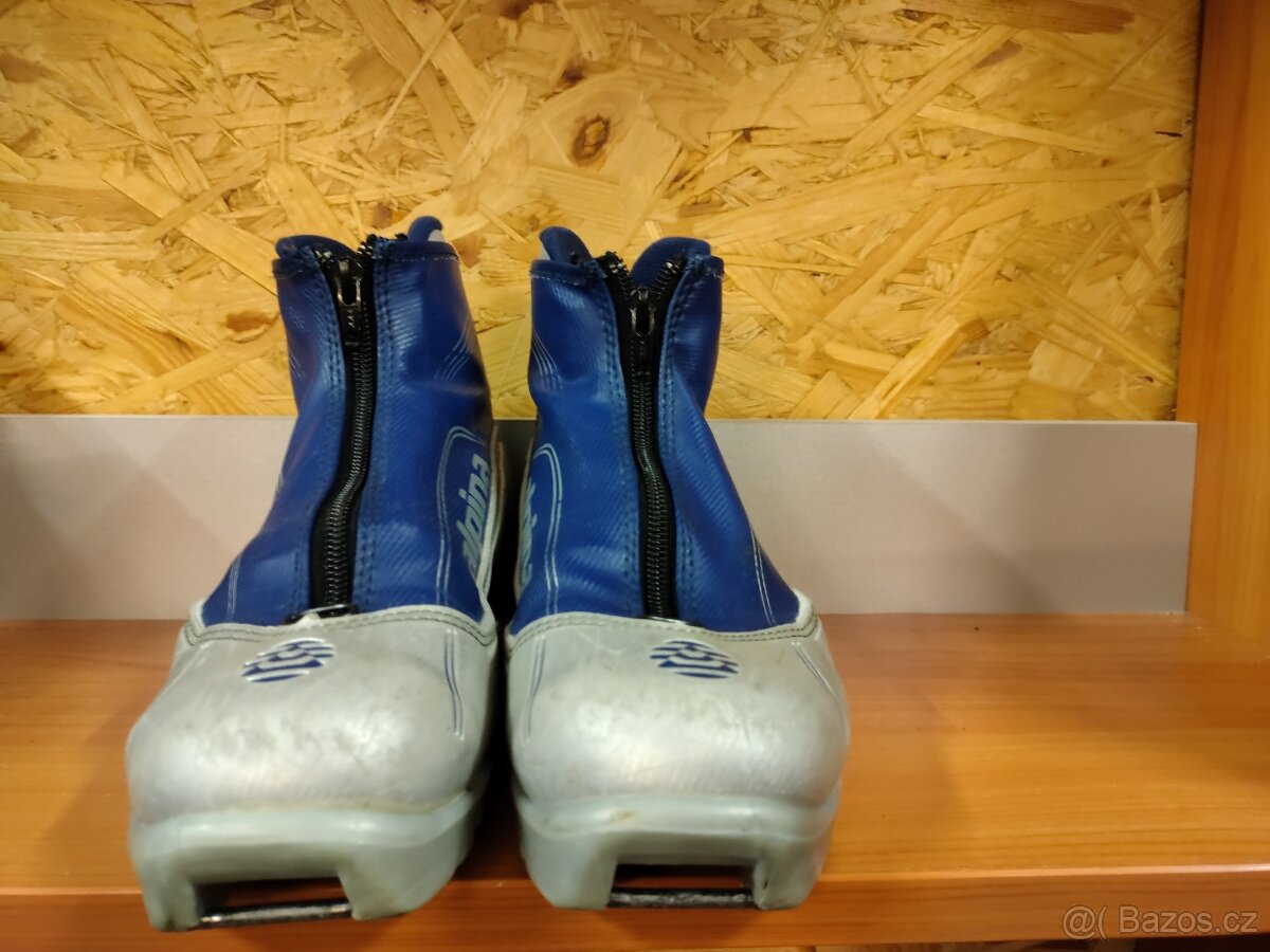 oty na běžky ALPINA ST 20 na NNN vel. 38, 24,5cm - 2