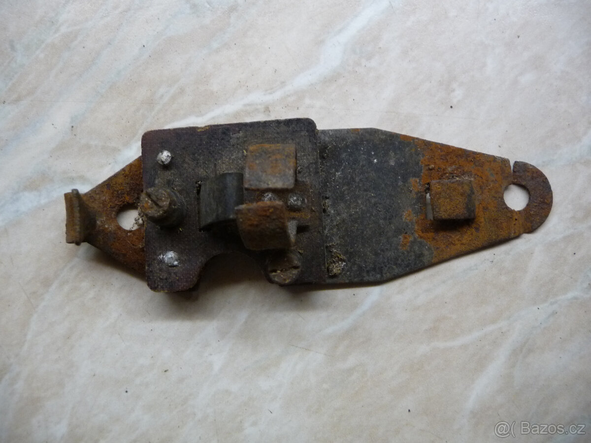 Spodní díly zadního světla JAWA ČZ - 2