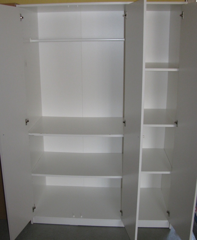 Šatní skříň - 2