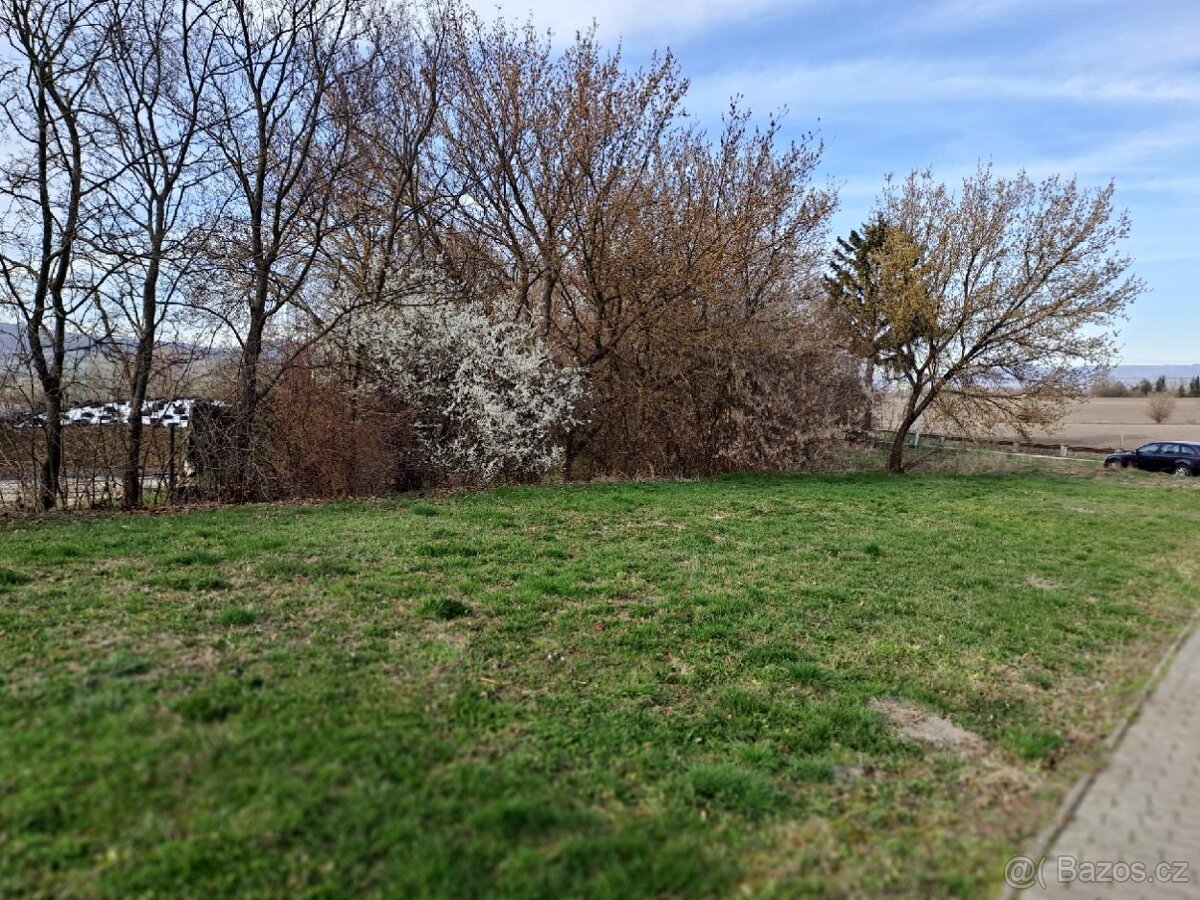 Prodej stavebního pozemku na RD - 2