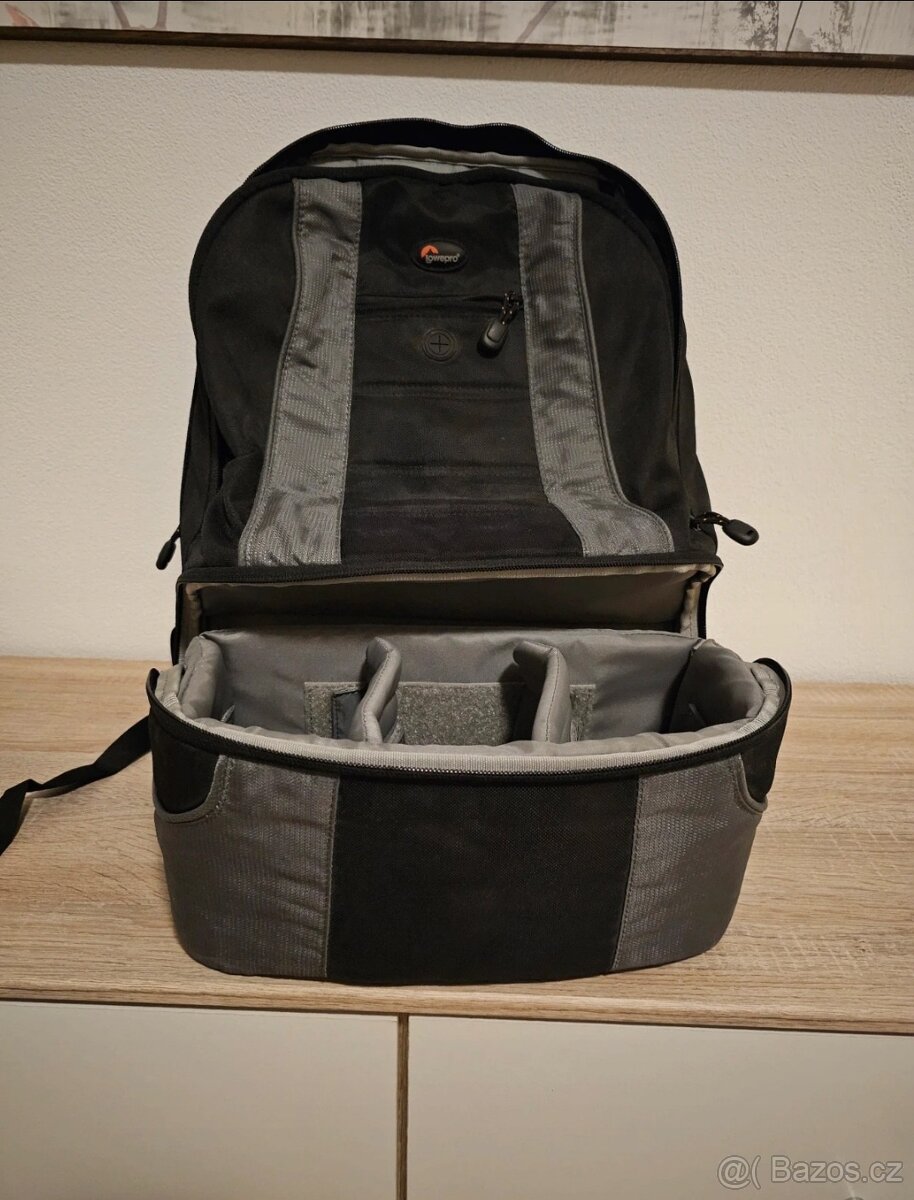 Batoh značky Lowepro - 2