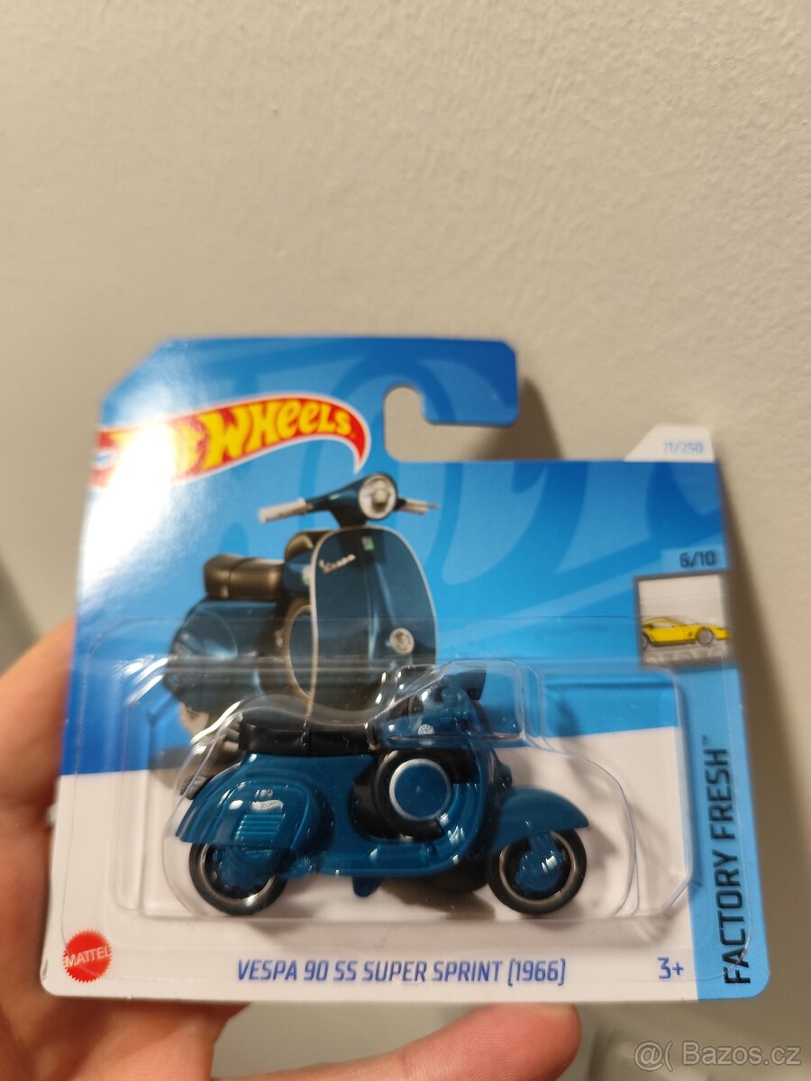 Hot wheels autíčka - 2