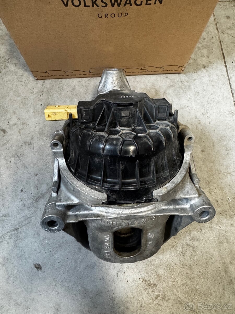 Hydraulické lůžko motoru 3.0TDI - 2