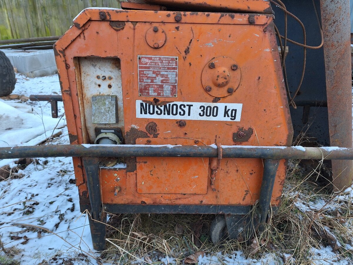 Prodám Stavební vrátek - 2