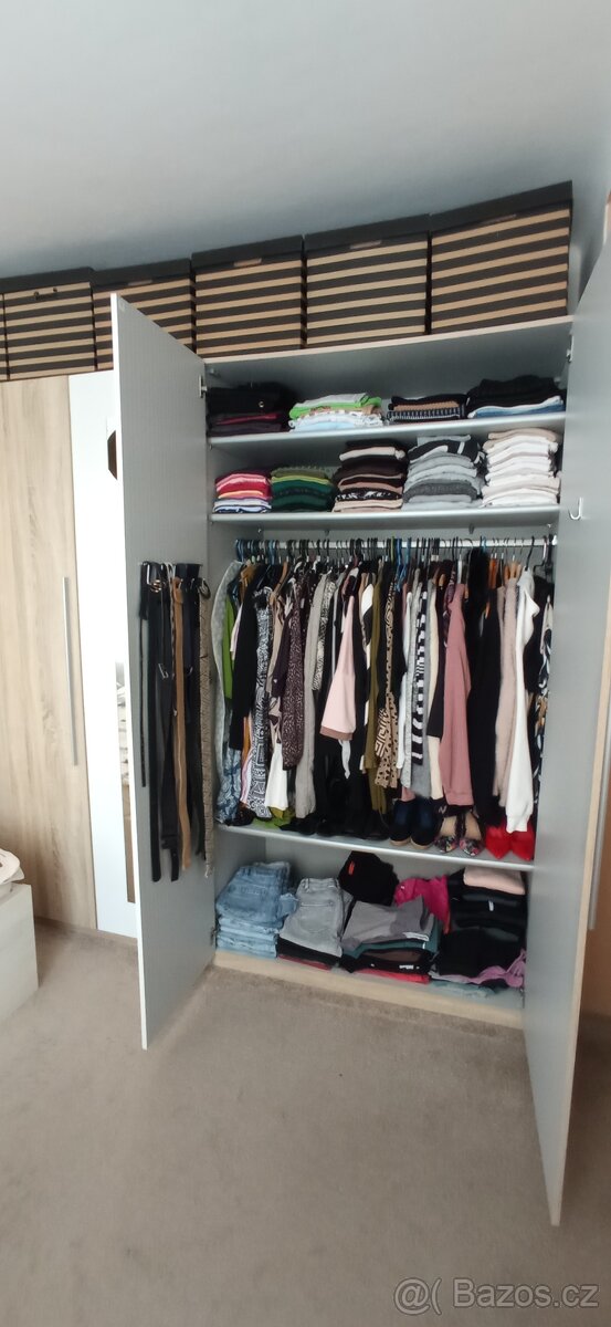 Šatní skříň - 2