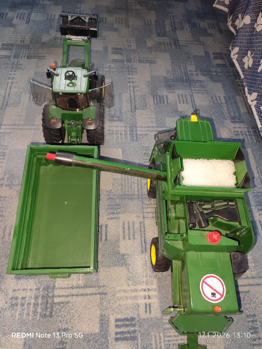 Zemědělská technika John Deere (Bruder) - 2