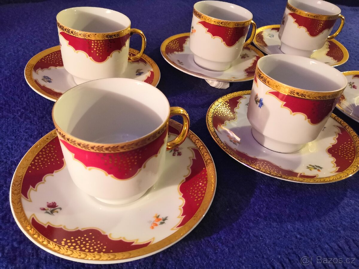 Sada porcelánových šálků - 2