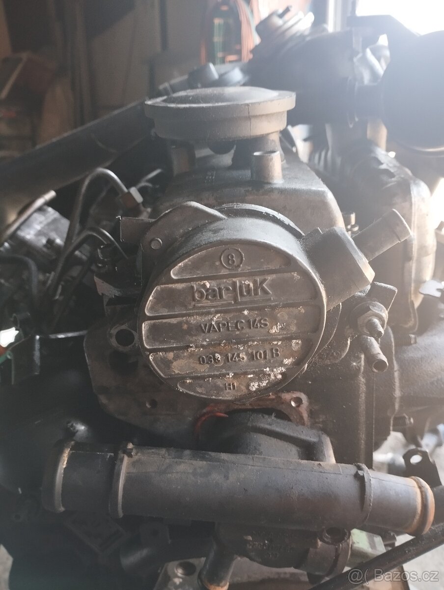 Škoda Octavia 1 motor - 2