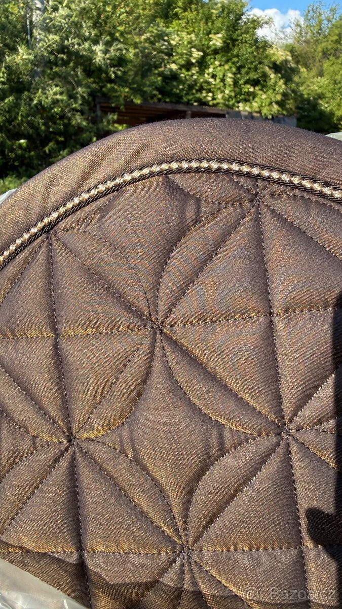 Eskadron Heritage Big square Glam 24/25 - 2