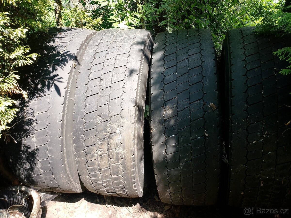 315/70 r22.5 - 2