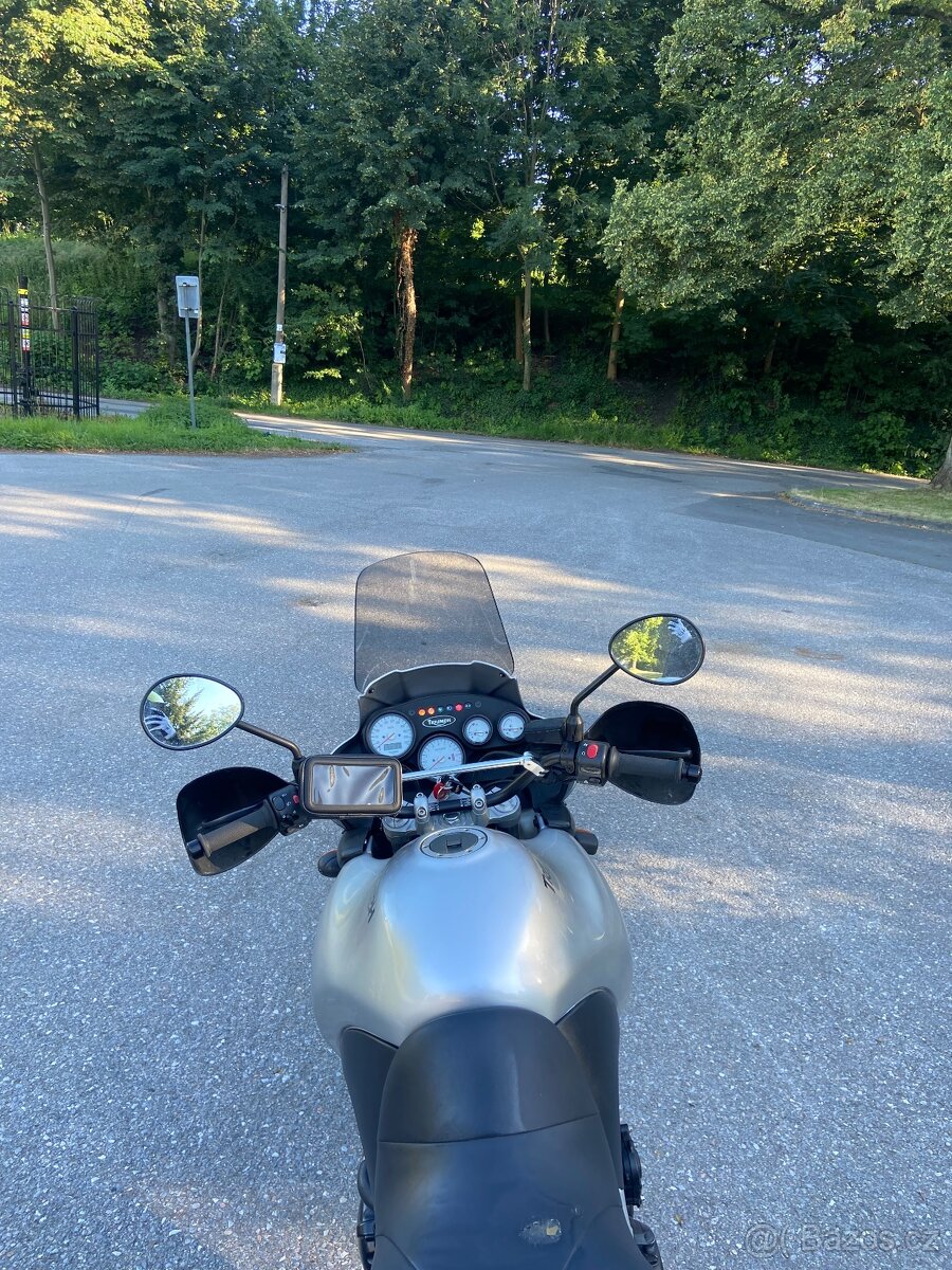 Triumph Tiger 955i - 2