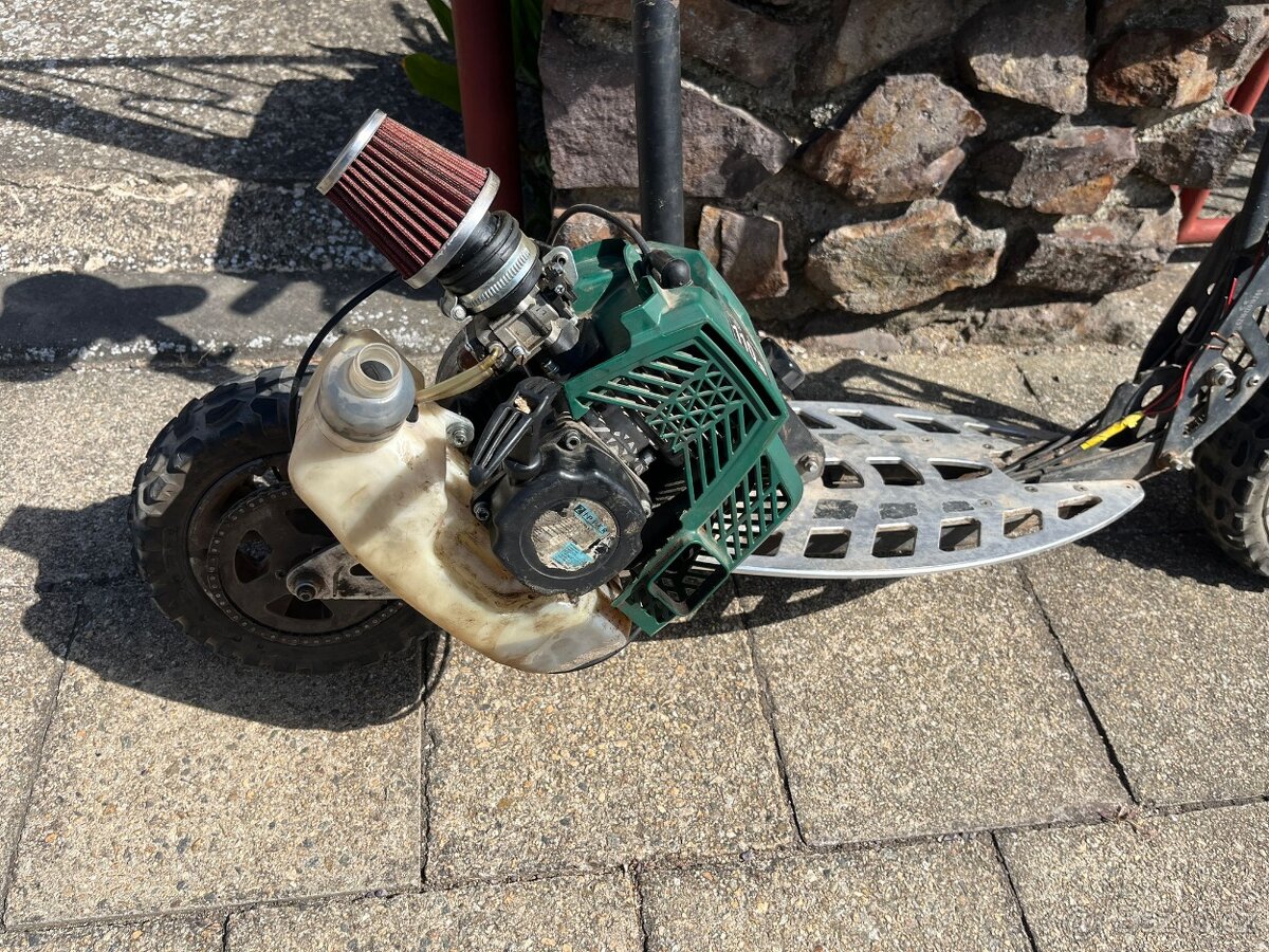 Motokoloběžka 49cm³ - 2