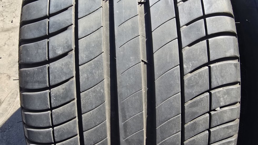 Letní pneu 275/35/19 Michelin Run Flat - 2