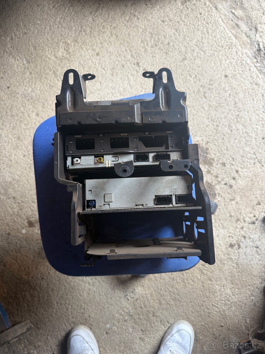 Jednotka DVD navigace Audi A6 C6 (4F) / Q7 / A8 - 2