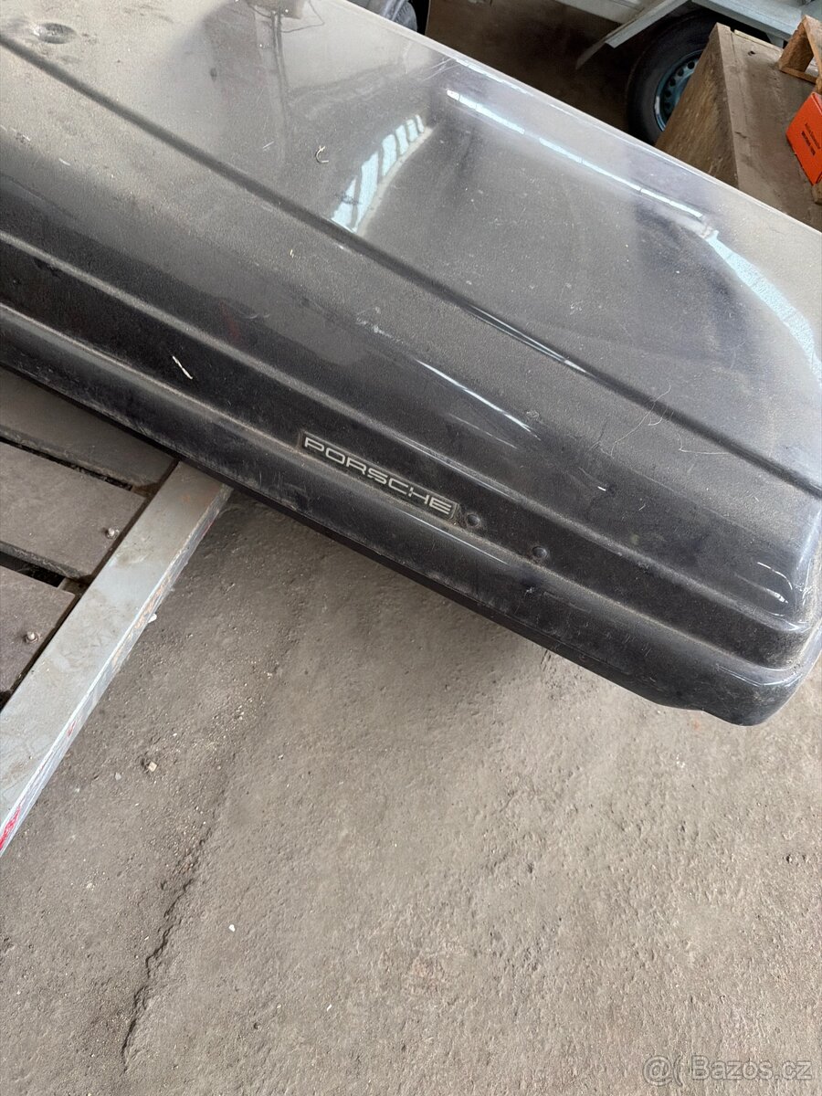 Střešní box Porsche - 2