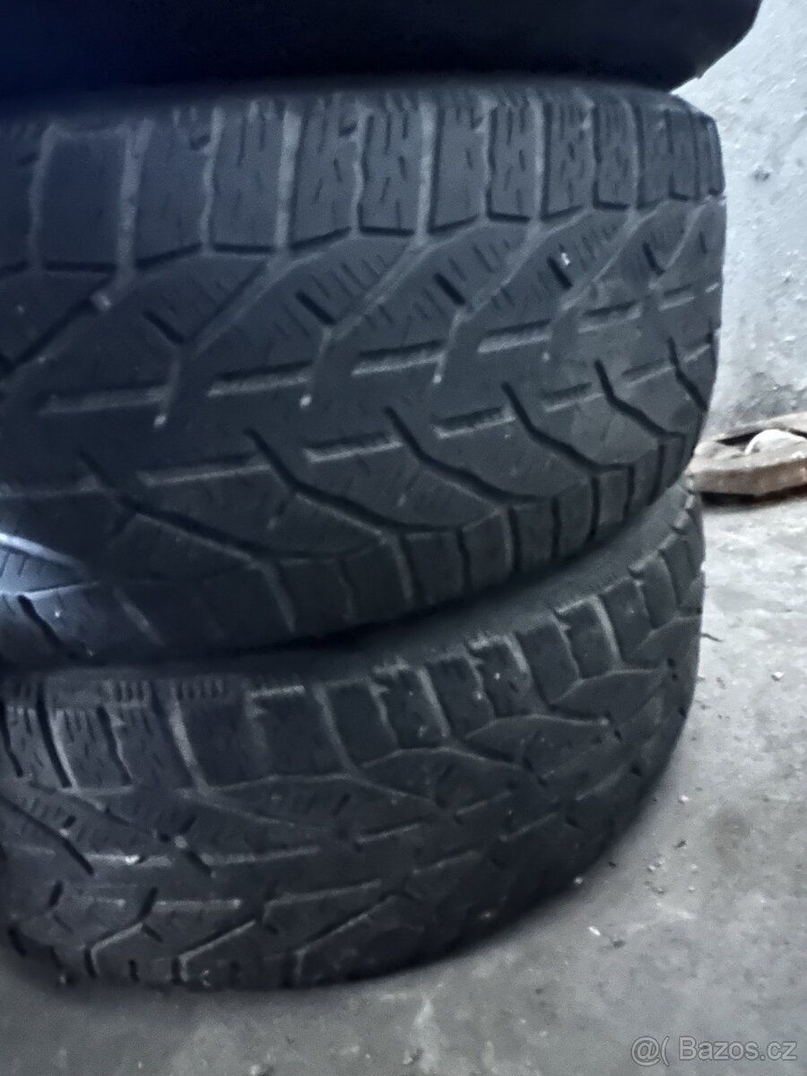 Volvo xc60 235/60/18 zimni - 2