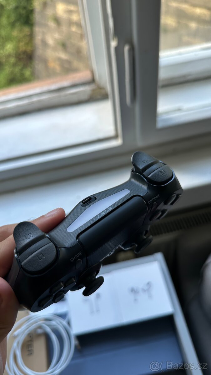 Sony DualShock 4 - 2