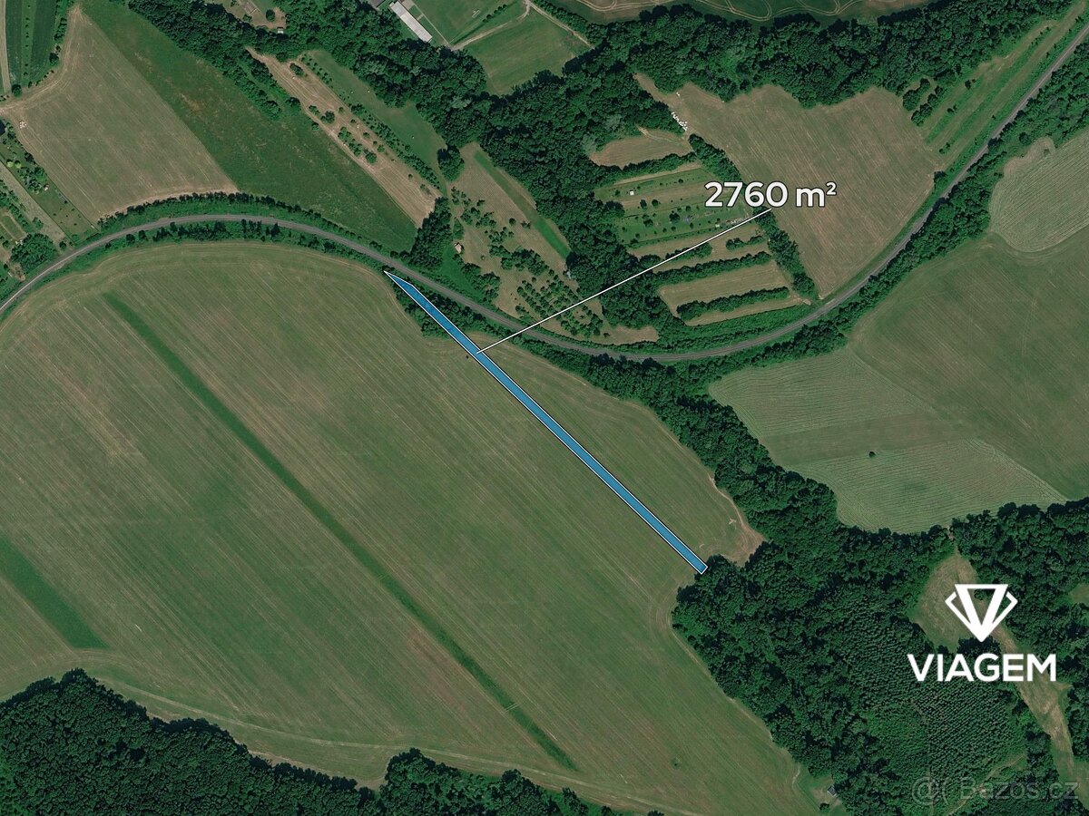 Pole 2 760 m² - 2