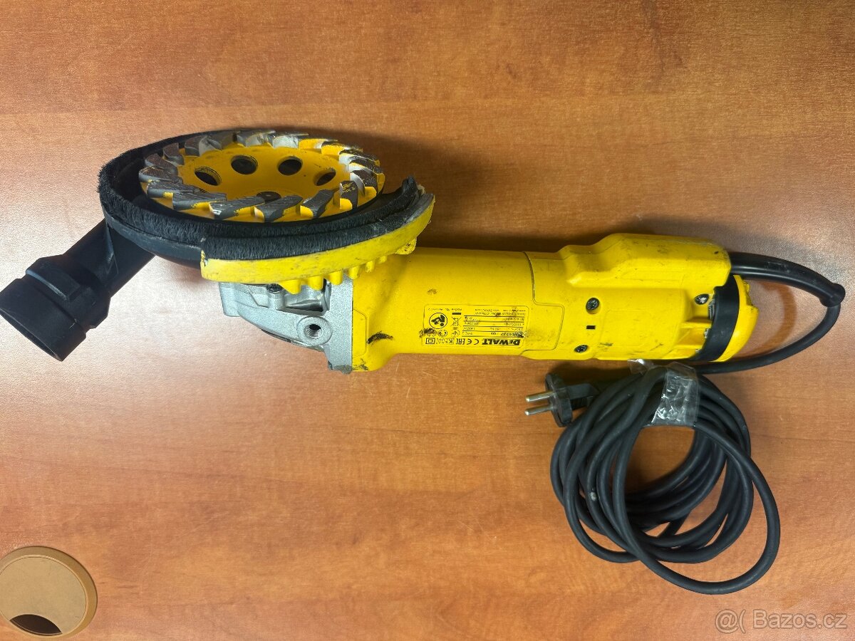 bruska betonu DeWalt - 2