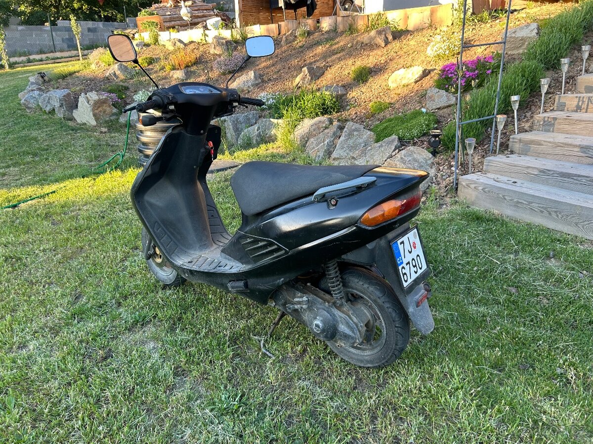 Suzuki 50 skútr - 2