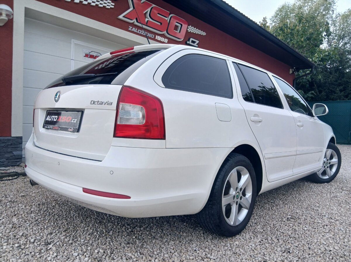 Škoda Octavia 1.6i KLIMA - 2